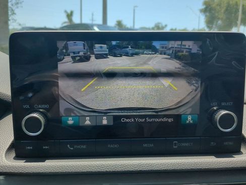 New 2025 Acura Integra Base image 22