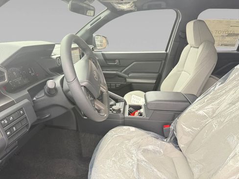 New 2026 Toyota 4Runner SR5 image 9