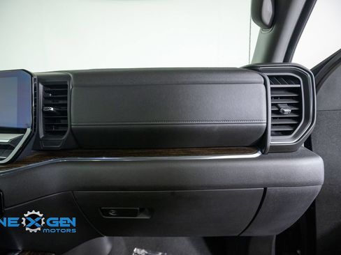 Used 2024 GMC Sierra 1500 Elevation w/ X31 Off-Road Package AWD/4WD image 43