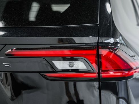 Used 2026 Toyota Grand Highlander XLE image 6