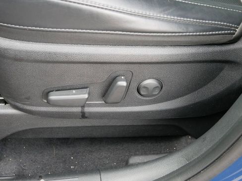 Used 2025 Kia Telluride S image 17