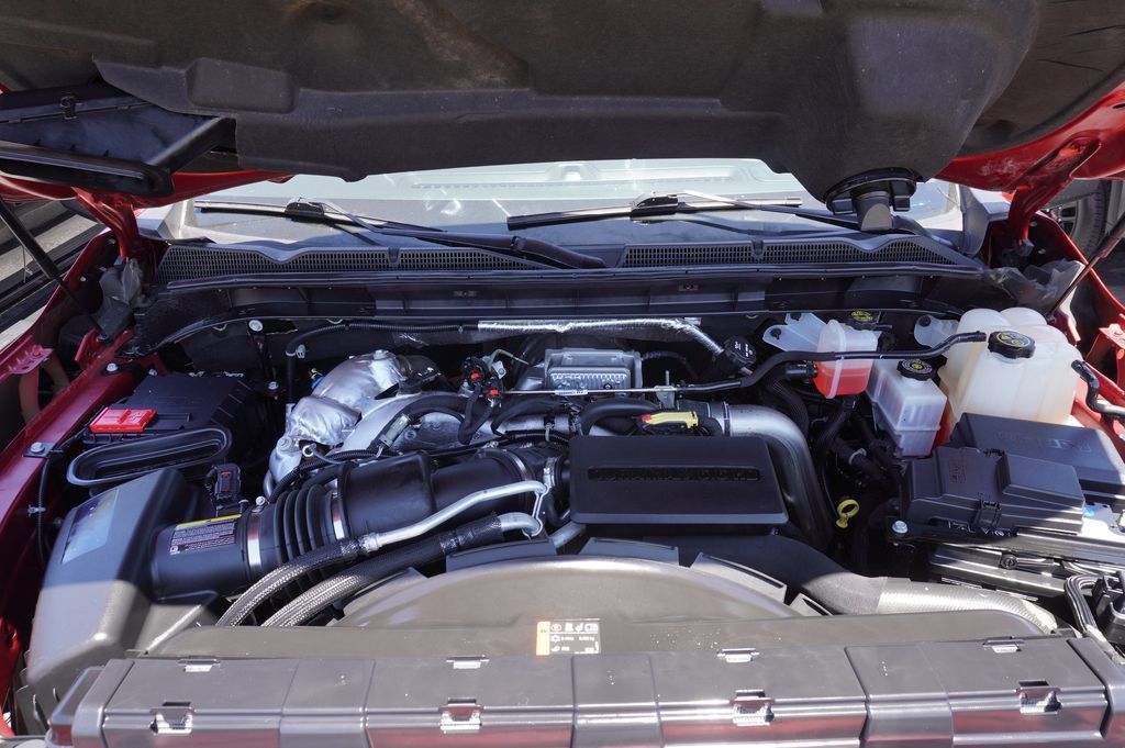 Used 2022 GMC Sierra 3500 Denali AWD/4WD image 8