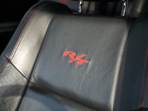 Used 2016 Dodge Durango R/T w/ Technology Group AWD/4WD image 13