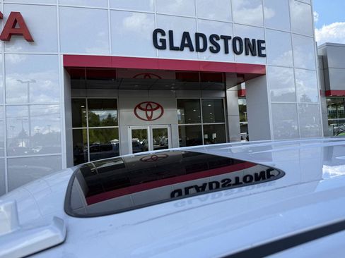 Used 2024 GMC Sierra 1500 Denali w/ Denali Reserve Package AWD/4WD image 20