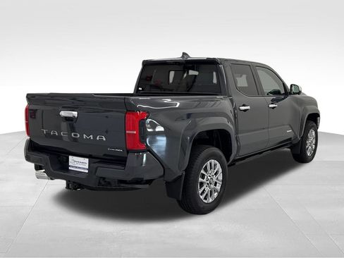 Used 2024 Toyota Tacoma Limited AWD/4WD image 7