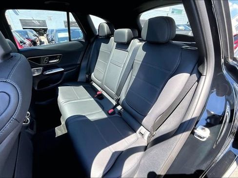 Used 2026 Mercedes-Benz GLC 300 4MATIC image 17