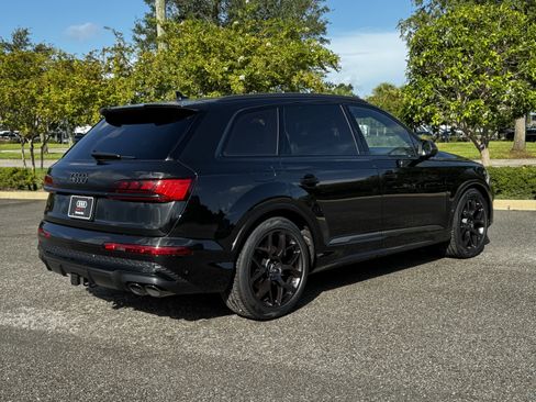 New 2026 Audi SQ7 Prestige AWD/4WD image 4