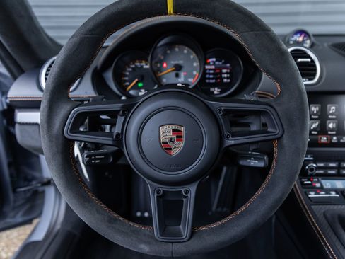 Certified 2025 Porsche 718 Boxster Spyder RS RWD image 36