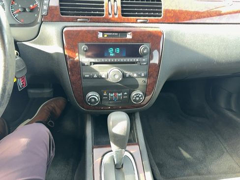 Used 2010 Chevrolet Impala LT image 15