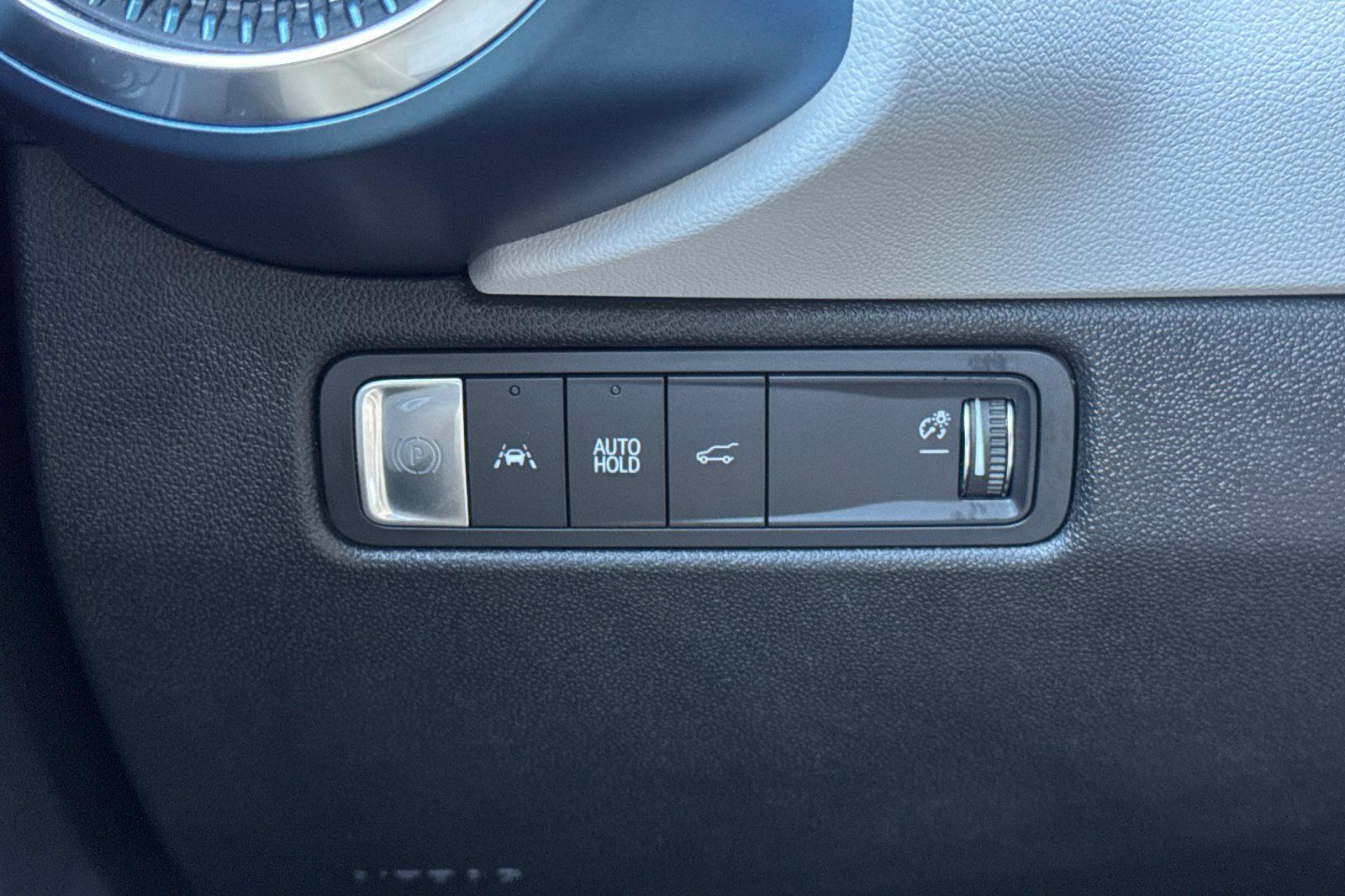 Used 2024 Chevrolet Equinox EV LT w/ LPO, Blackout Package AWD/4WD image 38