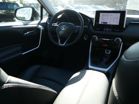 Used 2023 Toyota RAV4 XLE Premium FWD image 25