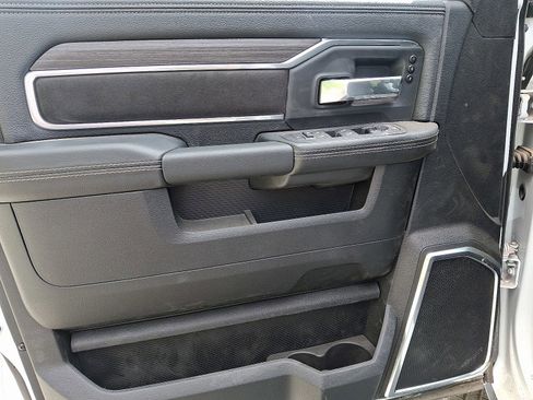 New 2025 RAM 2500 Laramie image 8