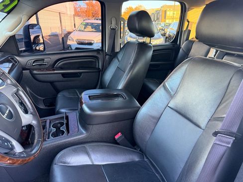 Used 2013 GMC Sierra 3500 Denali image 8