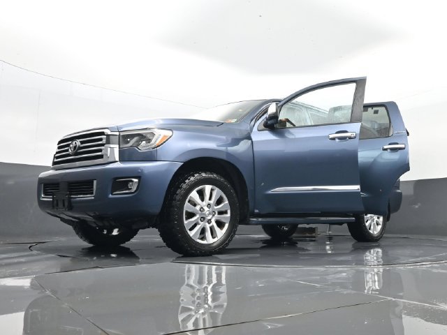 Used 2018 Toyota Sequoia Platinum AWD/4WD image 40