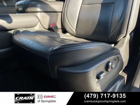 Used 2022 GMC Yukon Denali w/ Denali Premium Package AWD/4WD image 22