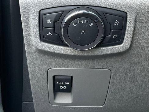 Used 2019 Ford F150 XLT image 35