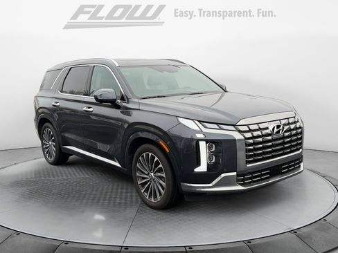 Used 2024 Hyundai Palisade Calligraphy image 1