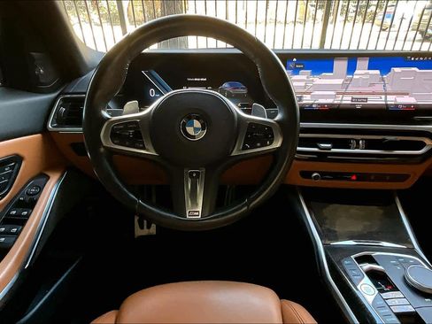 Used 2023 BMW 330i Sedan w/ M Sport Package image 5