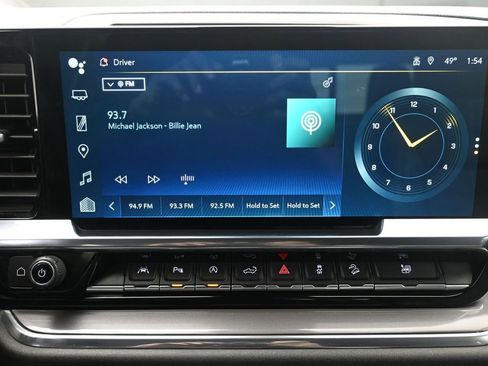 Used 2023 Chevrolet Silverado 1500 High Country w/ Technology Package image 11