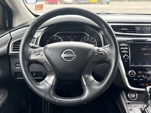Used 2023 Nissan Murano SV AWD/4WD image 13