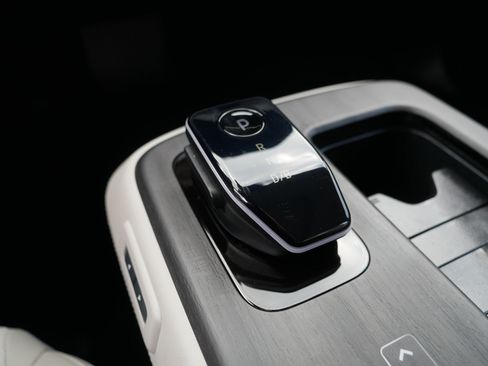 Certified 2023 Nissan Ariya AWD image 24