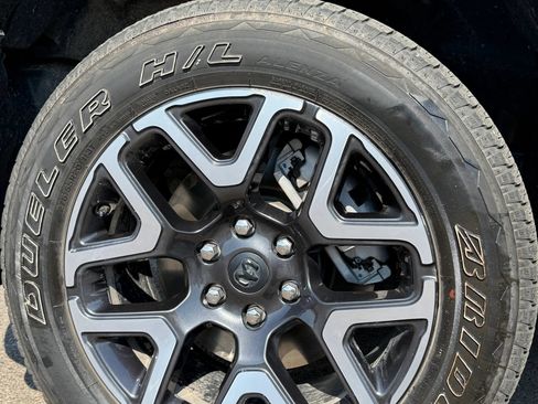 Used 2026 RAM 1500 Laramie AWD/4WD image 22