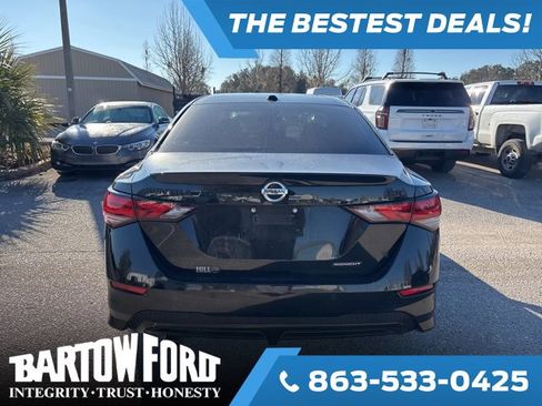Used 2023 Nissan Sentra SR w/ Midnight Edition Package image 5
