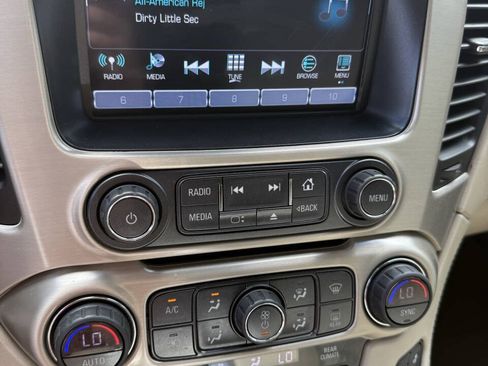 Used 2019 GMC Yukon Denali w/ Denali Ultimate Package AWD/4WD image 8