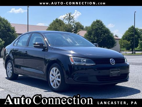 Used 2012 Volkswagen Jetta SE FWD image 1
