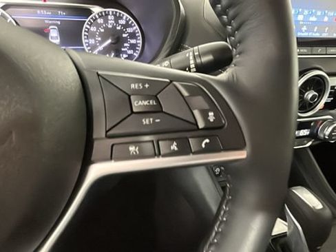 Used 2025 Nissan Sentra SV w/ All-Weather Package FWD image 16