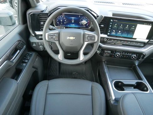 New 2026 Chevrolet Silverado 2500 LTZ w/ LTZ Premium Package AWD/4WD image 19