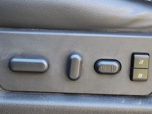 Used 2014 Ford F150 Lariat w/ Equipment Group 502A Luxury AWD/4WD image 16