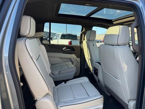 New 2026 GMC Yukon XL Denali w/ Sun & Power Step Package image 32