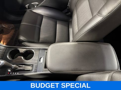 Used 2016 Chevrolet Impala LT image 20