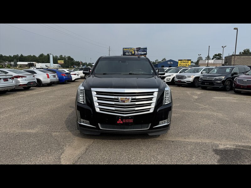Used 2017 Cadillac Escalade Platinum AWD/4WD image 2