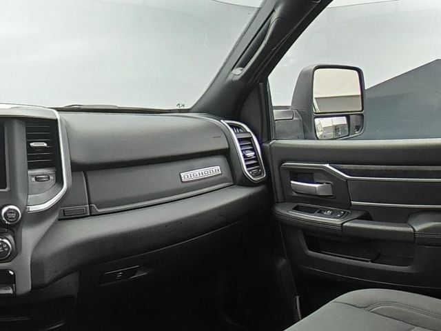 Used 2024 RAM 2500 Big Horn AWD/4WD image 28