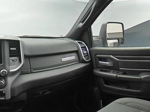 Used 2024 RAM 2500 Big Horn AWD/4WD image 28