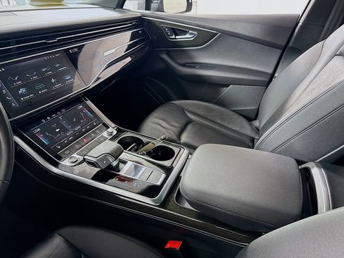 Used 2023 Audi Q7 2.0T Premium w/ Convenience Package image 25