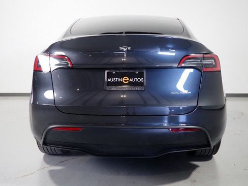 Used 2025 Tesla Model Y Long Range AWD/4WD image 49