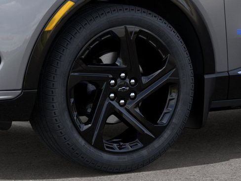 New 2026 Chevrolet Equinox EV RS image 9