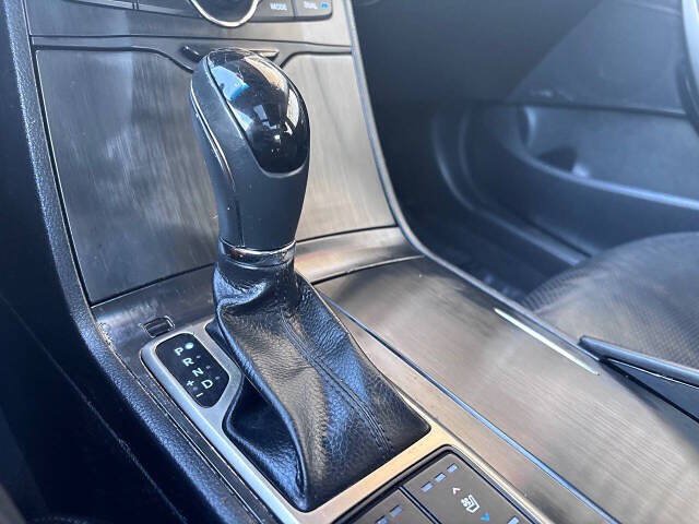 Used 2014 Hyundai Azera Limited w/ Option Group 02 FWD image 18