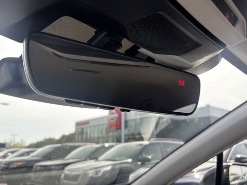 Certified 2024 Subaru Crosstrek 2.5i Limited w/ Crosstrek Mirror Package image 31