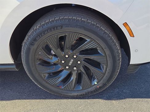 New 2025 Lincoln Navigator Reserve w/ Jet Appearance Package image 7