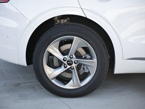 New 2026 Genesis GV70 2.5T Advanced image 5