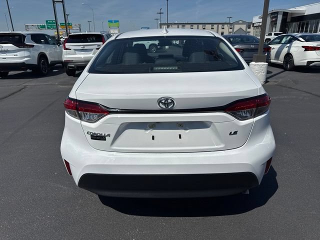 Used 2024 Toyota Corolla LE FWD image 4