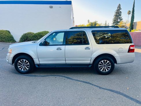 Used 2017 Ford Expedition EL XLT AWD/4WD image 5