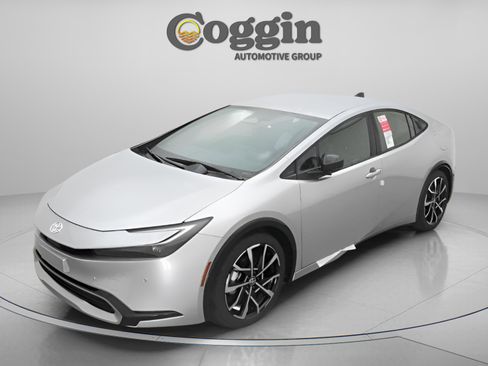 New 2026 Toyota Prius Plug-In Hybrid image 3