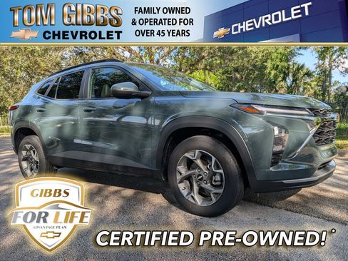 Used 2025 Chevrolet Trax LT w/ Driver Confidence Package FWD image 1