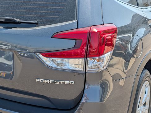 Used 2023 Subaru Forester AWD/4WD image 17