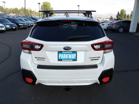 Used 2022 Subaru Crosstrek 2.5i Sport w/ Moonroof Package image 4